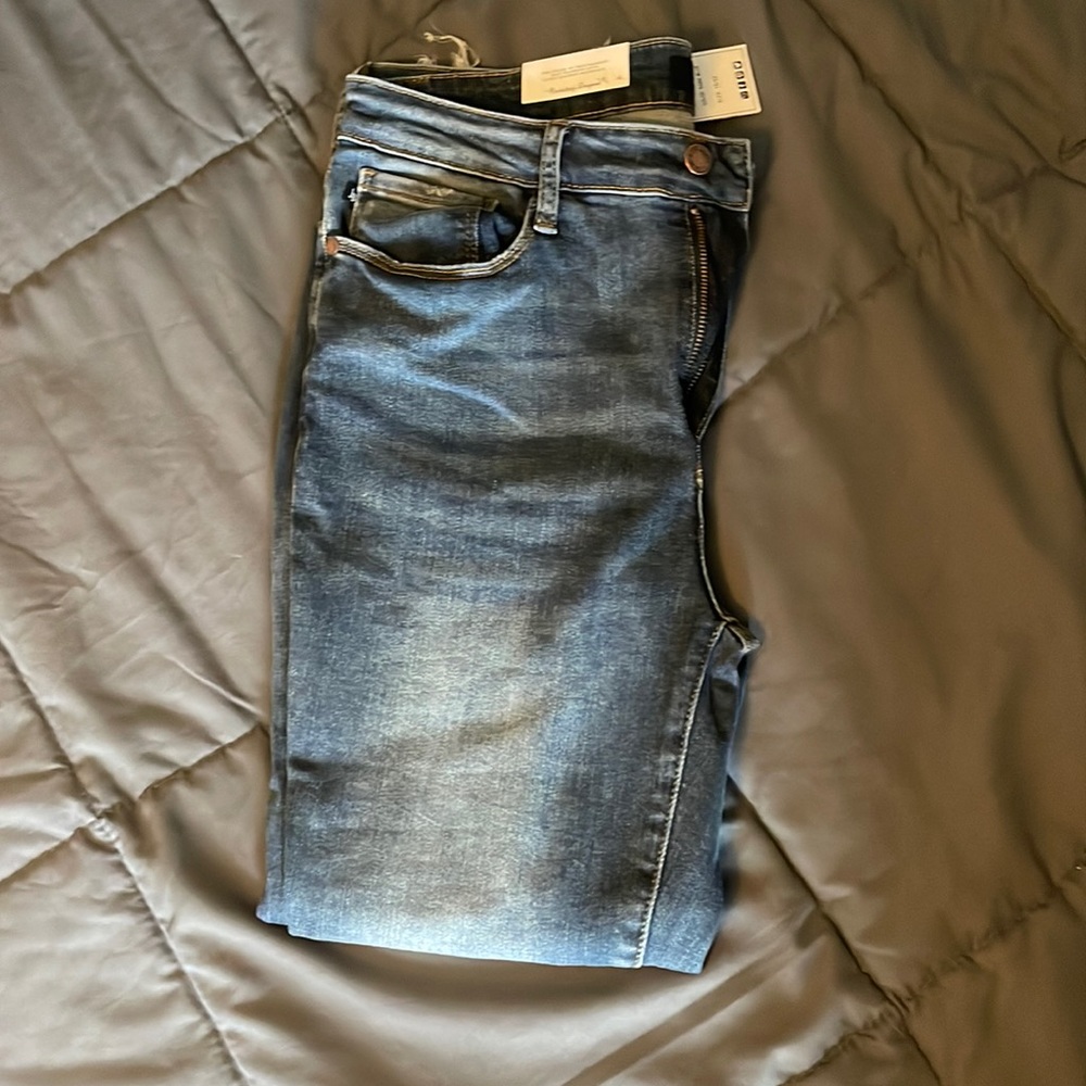 Judy Blue Mid Rise Raw Hem Jeans